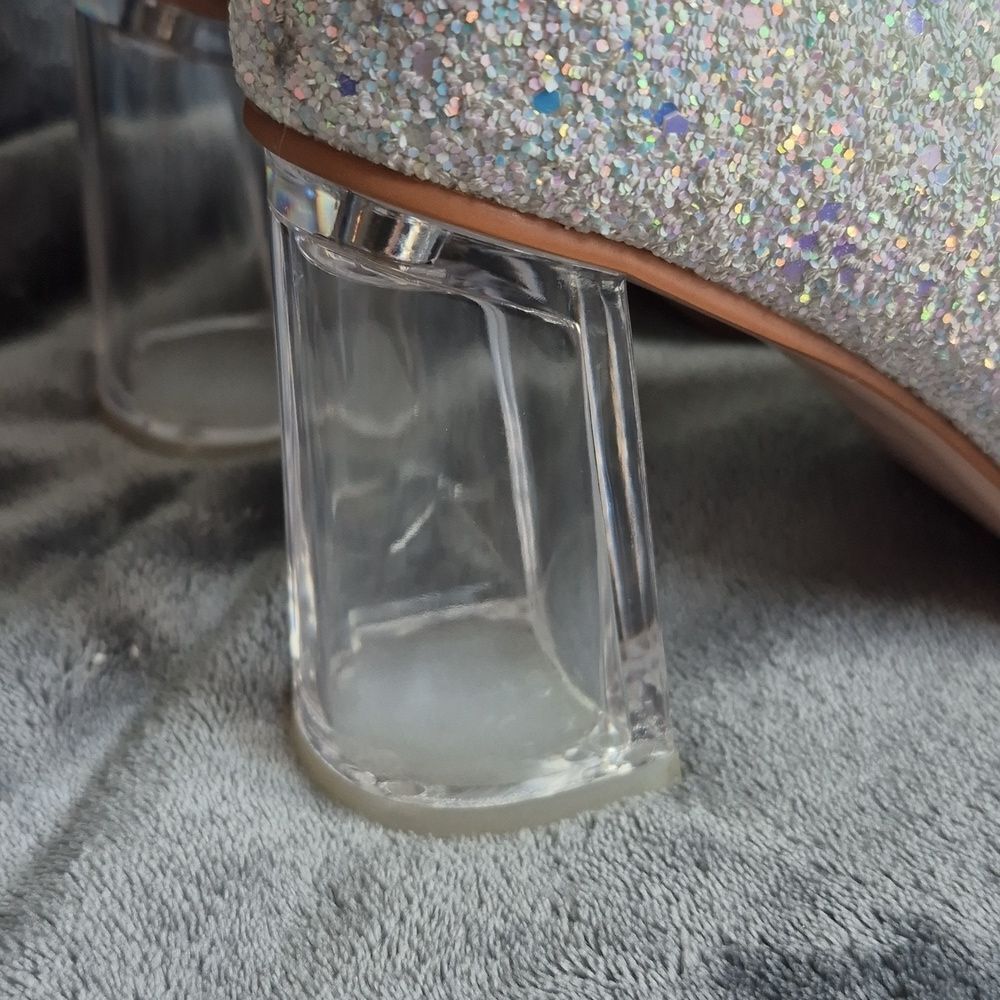 Sparkle Boot Size 8 White Sparkle Clear Heel Bootie - NWOT - Picture 4 of 8